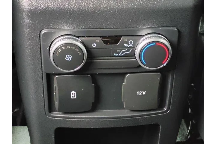 $25988 : Ford Explorer 2021 AWD XLT 4 image 8