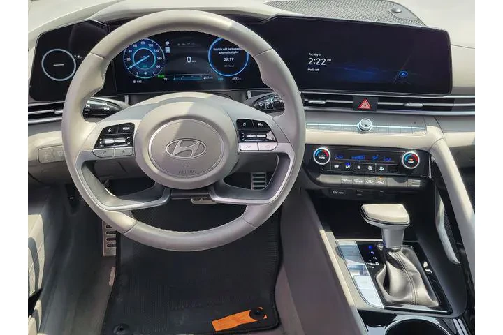 $22313 : Hyundai ELANTRA Hybrid 2025 image 2