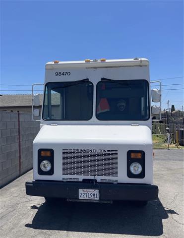 $8500 : Chevy Grumman image 1