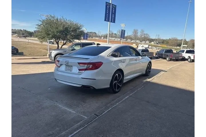 $24488 : Honda Accord 2021 Sport Spec image 7