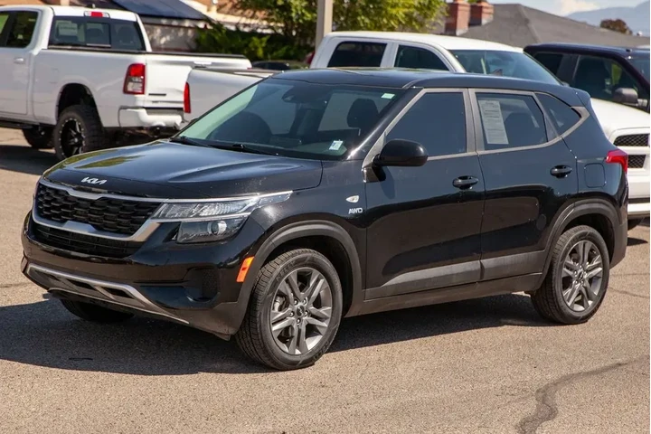 $14950 : 2022 Seltos LX image 9