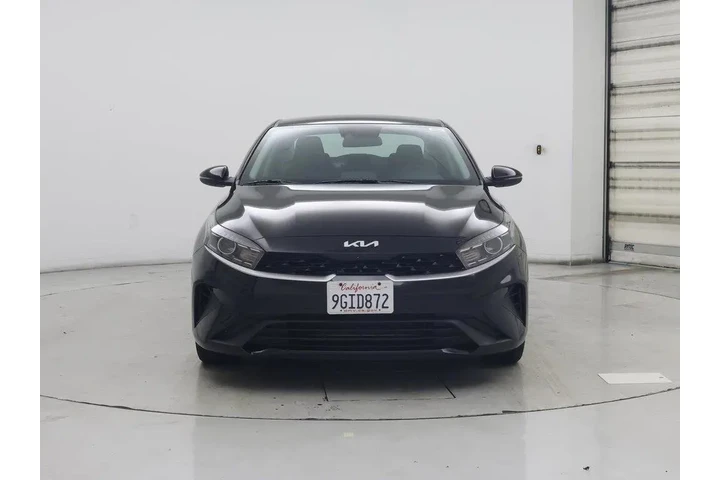 $17998 : Kia Forte 2023 LXS 4dr Sedan image 5