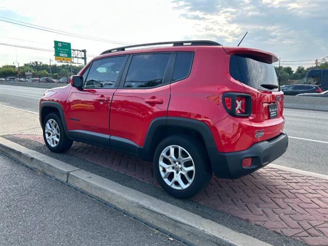 $10995 : 2015 Renegade Latitude image 7