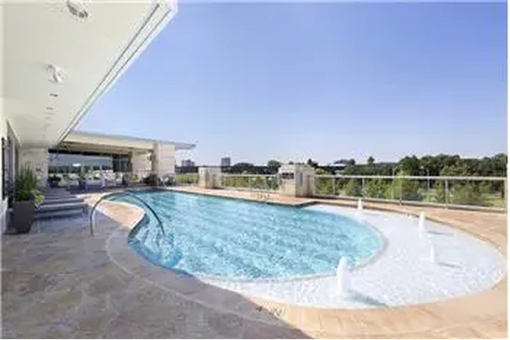 $1713 : Rental property with 0 bedro image 4