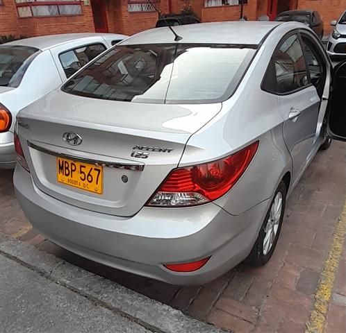 HYUNDAI I25 2012., 1600 CC. image 6