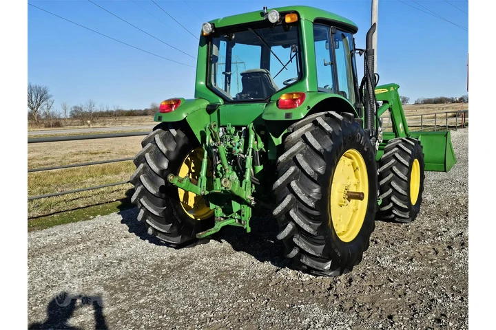 $14000 : Tractor John Deere 6430 image 3
