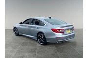 $30001 : Honda Accord 2022 Sport 4dr thumbnail