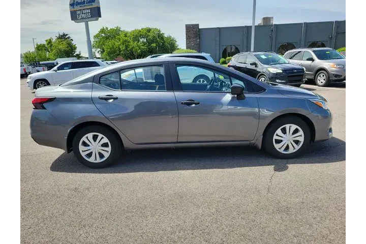 $14949 : Nissan Versa 2024 S 4dr Seda image 6