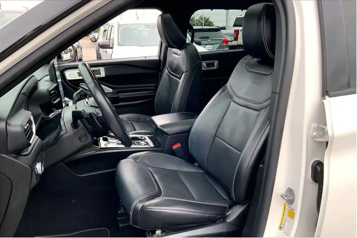 $28995 : Ford Explorer 2021 AWD ST 4d image 8