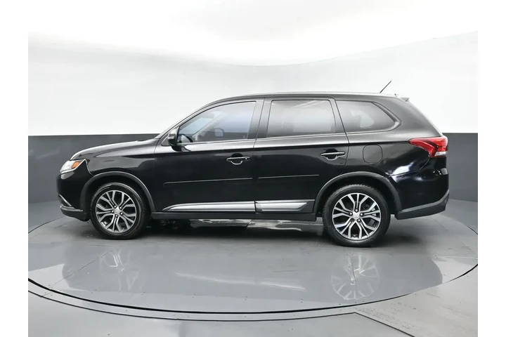 $9752 : Mitsubishi Outlander 2016 AW image 4