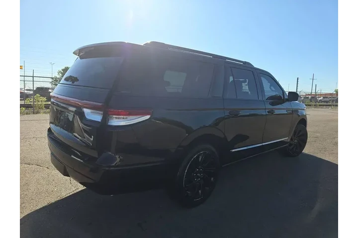 $36999 : Lincoln Navigator L 2022 4x4 image 4