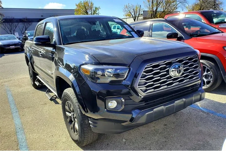 $33991 : Toyota Tacoma 2023 4x2 TRD O image 1