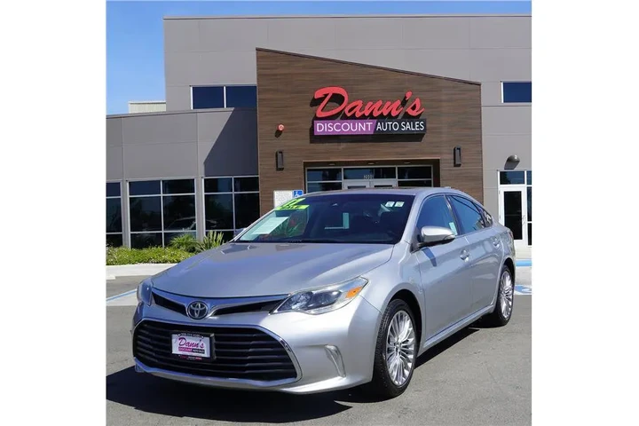 $17984 : 2017 Avalon Limited Sedan 4D image 1