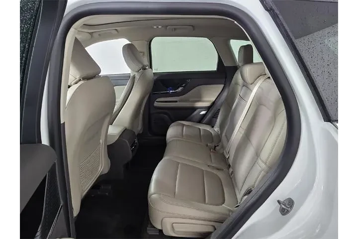 $30500 : Lincoln Corsair 2022 Reserve image 9