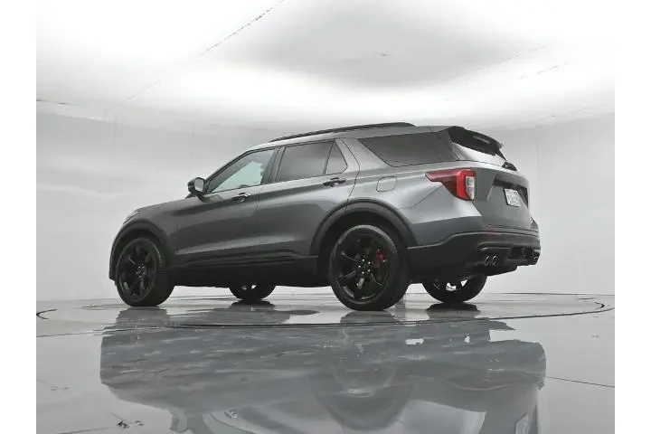$38610 : Ford Explorer 2023 AWD ST 4d image 4