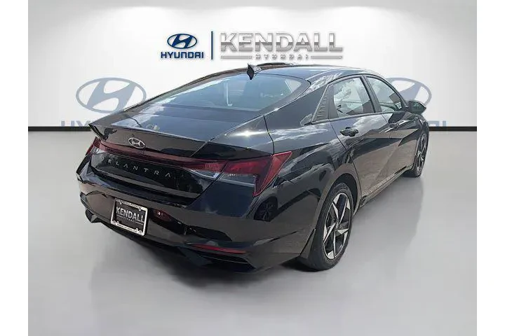 $17398 : Hyundai ELANTRA 2023 SEL 4dr image 6