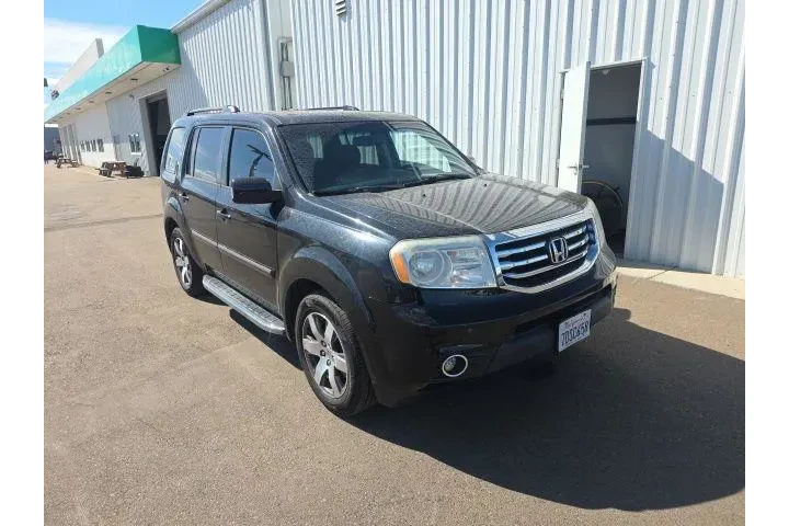 $12900 : Honda Pilot 2013 4x4 Touring image 1