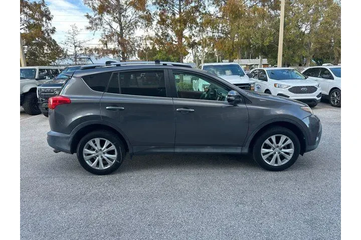 $13925 : Toyota RAV4 2013 AWD Limited image 3