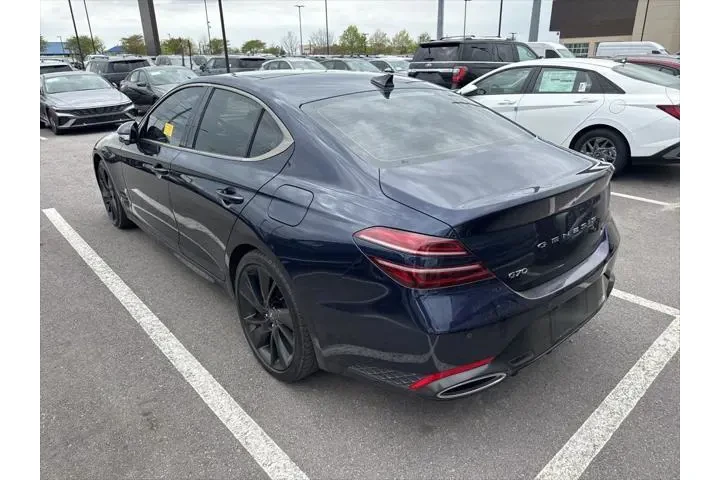 $38999 : Genesis G70 2023 3.3T Standa image 4