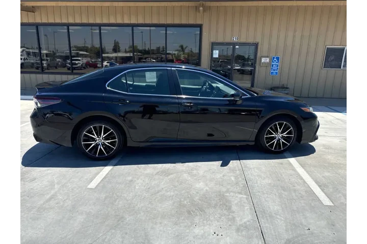 $25999 : 2023 Camry SE image 7