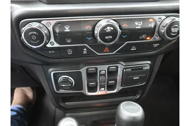 $33587 : Jeep Gladiator 2020 4x4 Spor image 9