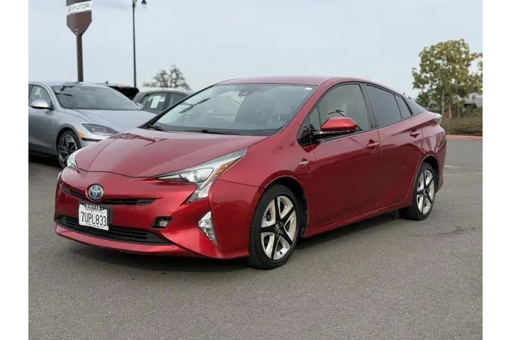 $15522 : Toyota Prius 2016 Three Tour image 2