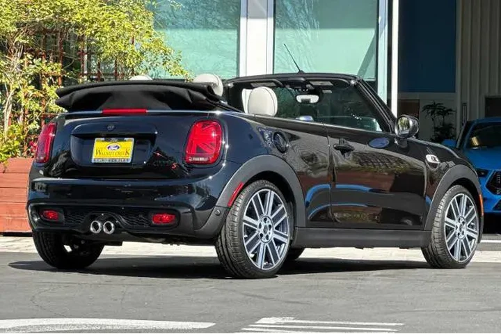 $27999 : MINI Convertible 2020 Cooper image 4