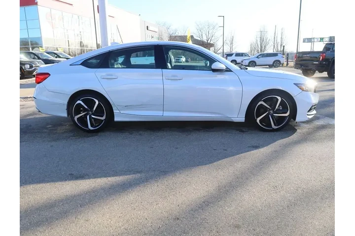 $19477 : Honda Accord 2020 Sport 4dr image 10