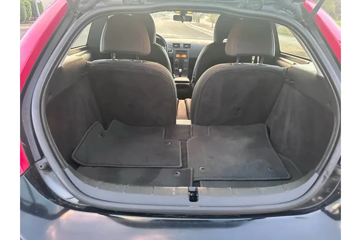 $10750 : 2010 C30 T5 image 9
