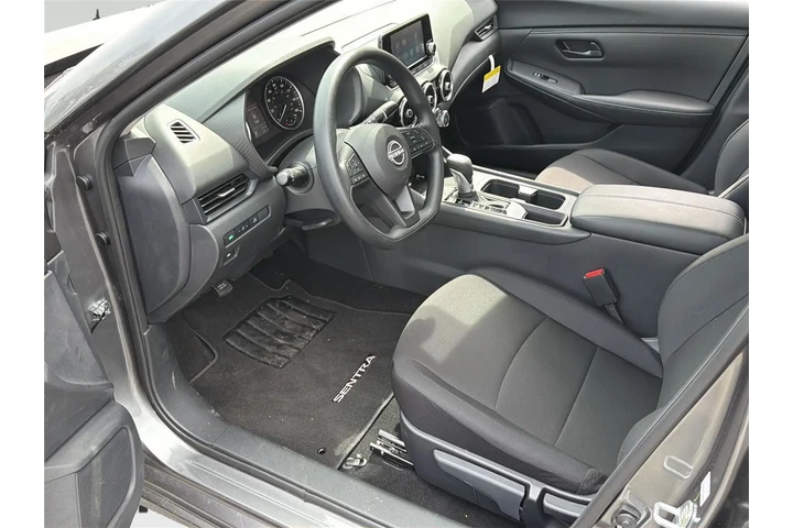 $19977 : Nissan Sentra 2025 S 4dr Sed image 9