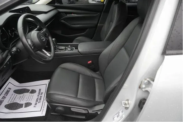 $20968 : Mazda Mazda3 Sedan 2024 2.5 image 9