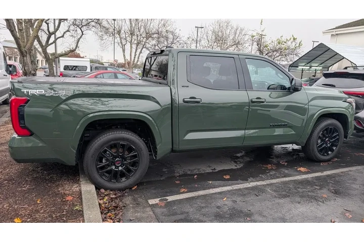 $41895 : 2023 Tundra SR5 image 10