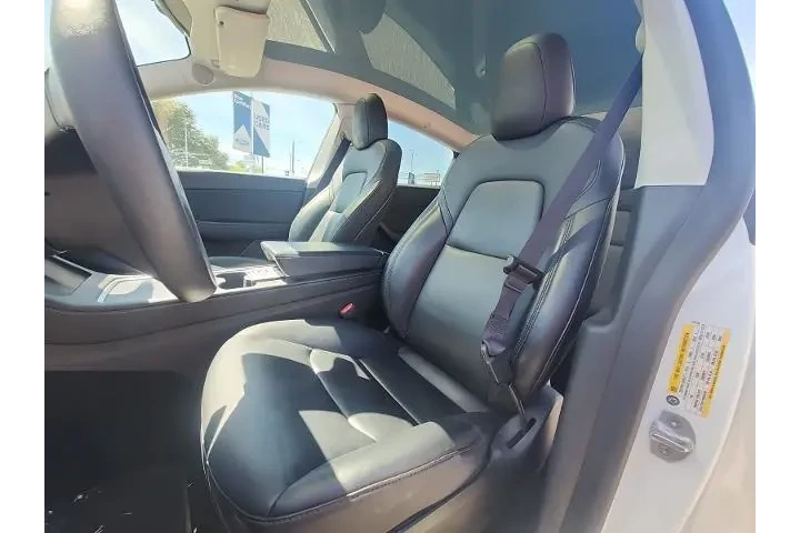 $29997 : Tesla Model Y 2021 AWD Long image 7