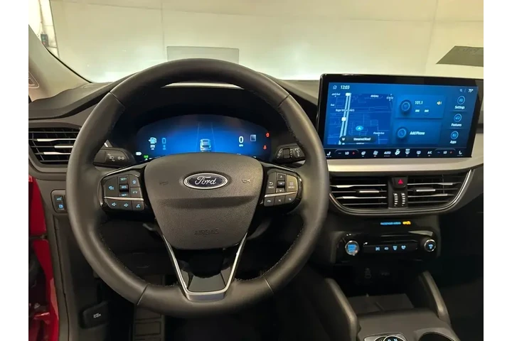 $32900 : Ford Escape Plug-In Hybrid 2 image 8