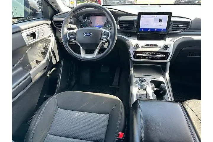 $36922 : Ford Explorer 2022 AWD XLT 4 image 4