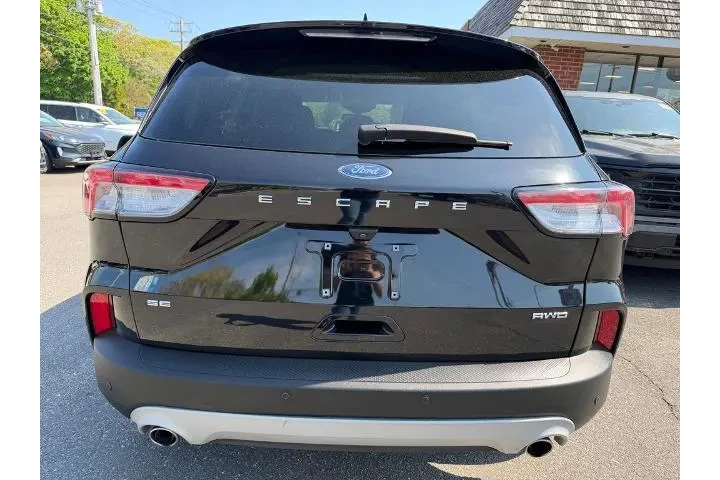 $21300 : Ford Escape 2021 AWD SE 4dr image 4