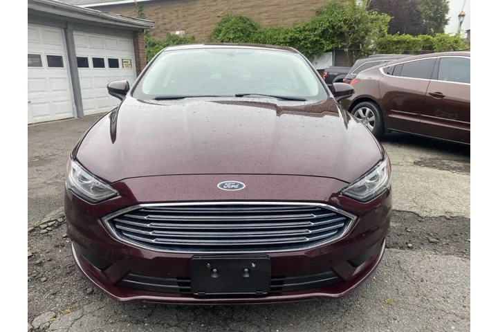 2018 Fusion Hybrid image 3