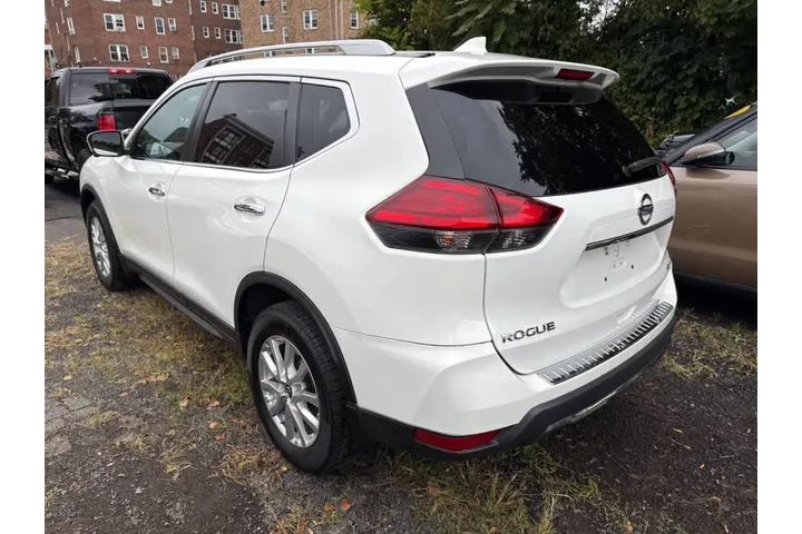 $9999 : 2017 Rogue SV image 5