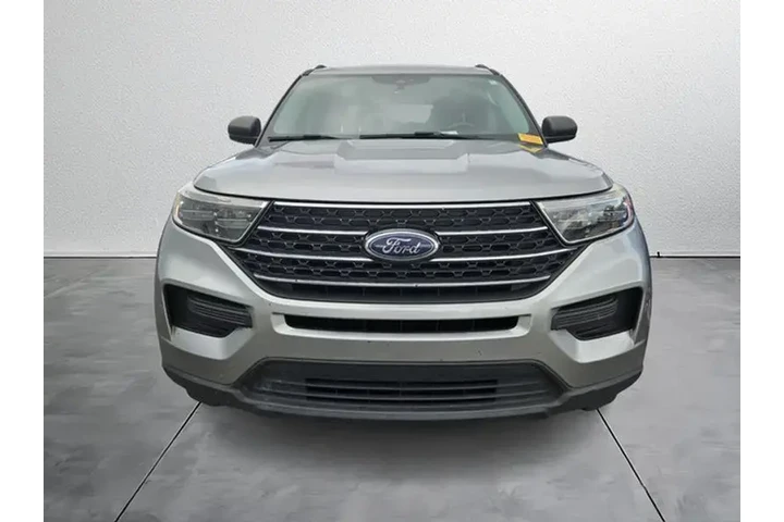 $22896 : Ford Explorer 2021 XLT 4dr S image 2