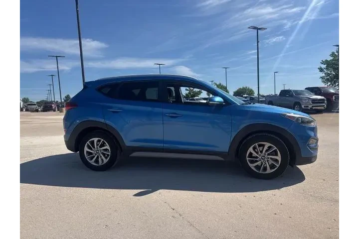 $15986 : Hyundai TUCSON 2018 AWD SE 4 image 6