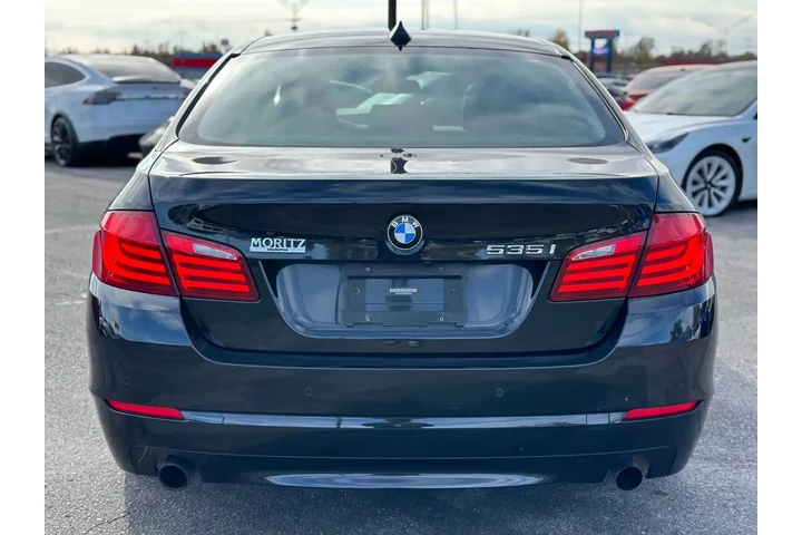 2011 BMW 5 SERIES 535I SEDAN image 10