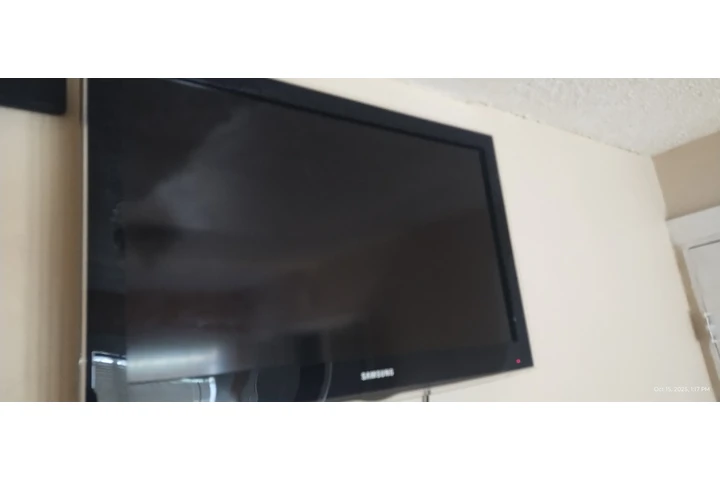 $750 : CUARTOS AMUEBLADO SOLTERO (A) image 1