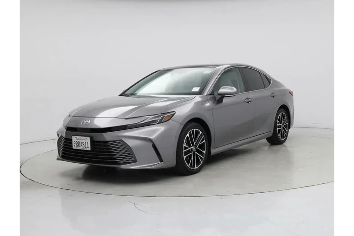 $34998 : Toyota Camry 2025 LE 4dr Sed image 4