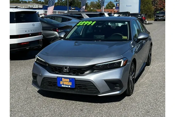 $22991 : Honda Civic 2024 LX 4dr Hatc image 2