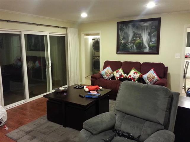 $2550 : Freshly painted home with lami image 1