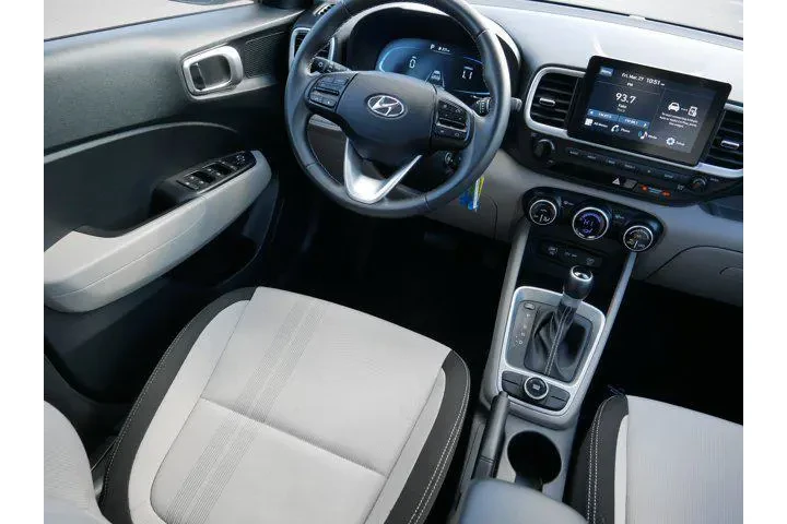 $20000 : Hyundai VENUE 2023 SEL 4dr C image 9