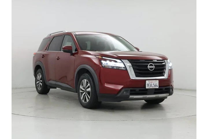$27998 : Nissan Pathfinder 2023 SL 4d image 1