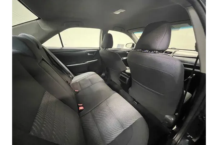 $18622 : Toyota Camry 2017 image 10