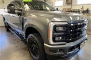 $67995 : 2023 Super Duty F-250 SRW LAR thumbnail