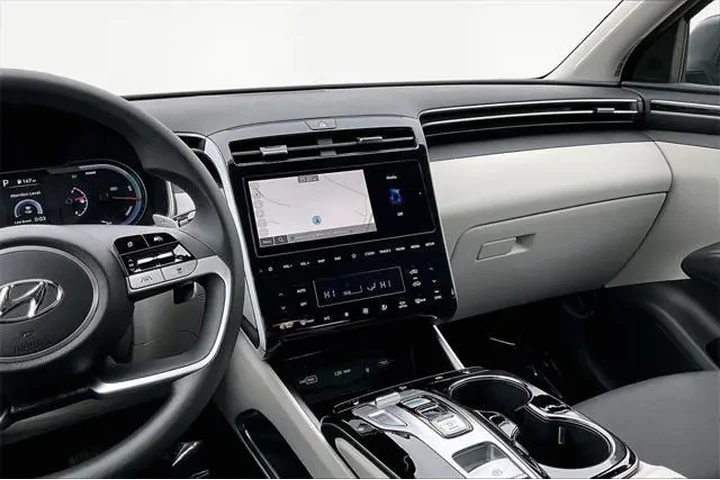 $28995 : Hyundai TUCSON Plug-in Hybri image 6